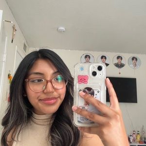 Meet your Posher, Itzel